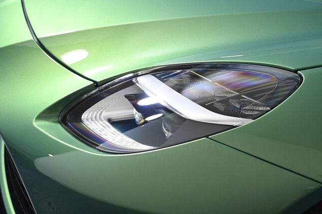 2026 Aston Martin Vanquish Volante - 22992982 - 26