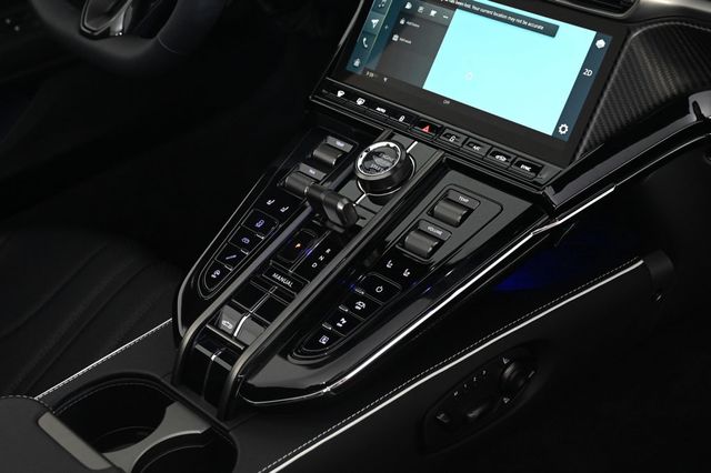 2026 Aston Martin Vantage Roadster - 22950965 - 27