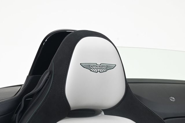 2026 Aston Martin Vantage S Roadster - 22956754 - 17