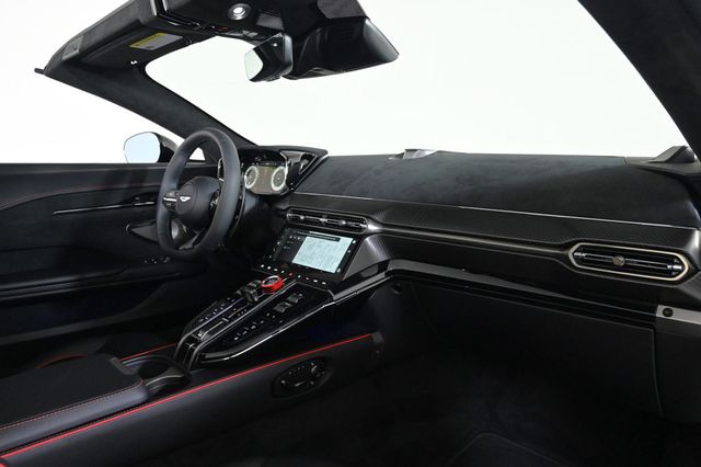 2026 Aston Martin Vantage S Roadster - 22964201 - 13