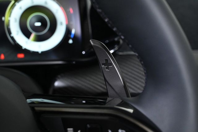 2026 Aston Martin Vantage S Roadster - 22964201 - 19