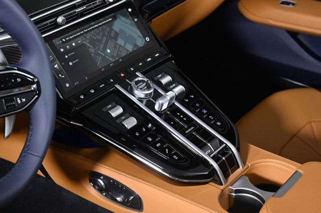 2026 Aston Martin Vantage S Roadster - 23049309 - 12
