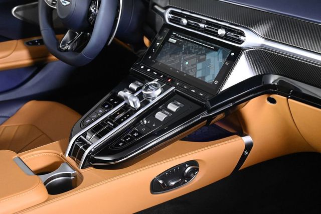 2026 Aston Martin Vantage S Roadster - 23049309 - 22
