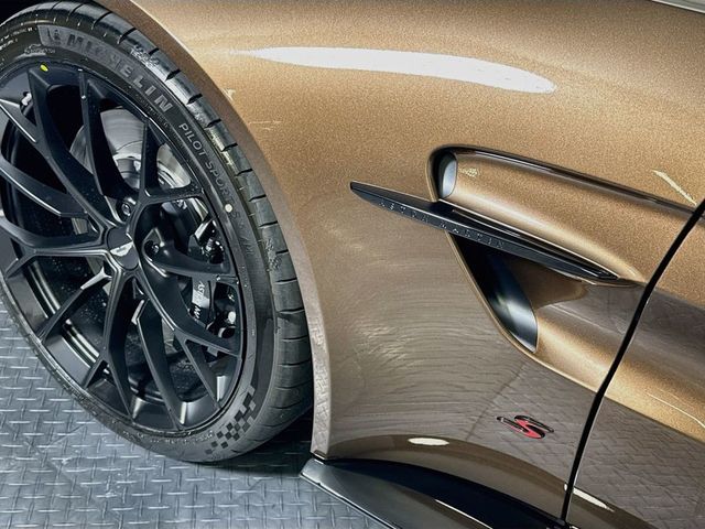 2026 Aston Martin Vantage S Roadster - 23067104 - 22