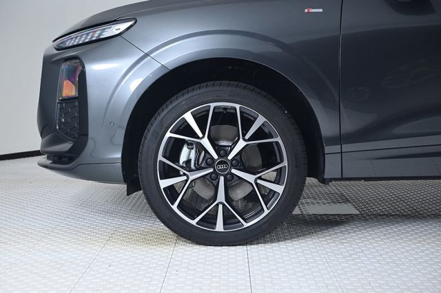 2026 Audi Q3 S line quattro - 22977115 - 27