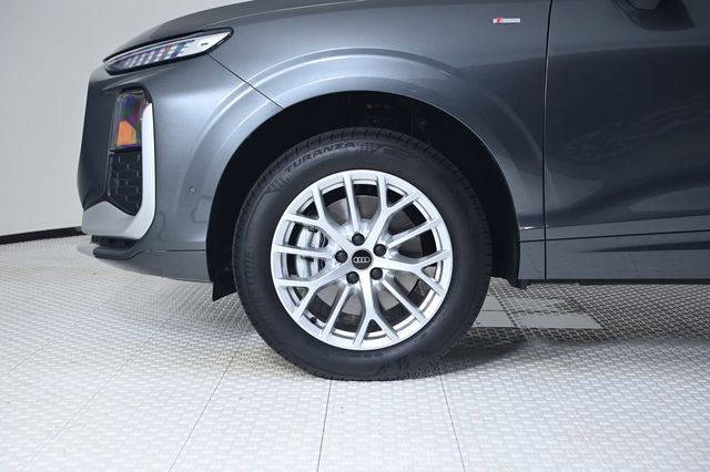 2026 Audi Q3 S line quattro - 22977163 - 26