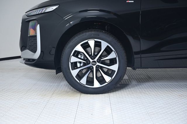 2026 Audi Q3 S line quattro - 22977174 - 24