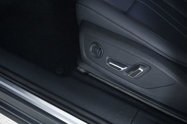 2026 Audi Q3 S line quattro - 23010169 - 23