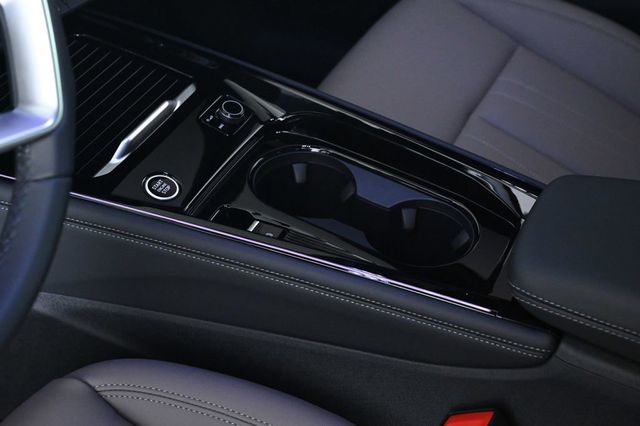 2026 Audi Q3 S line quattro - 23010178 - 24