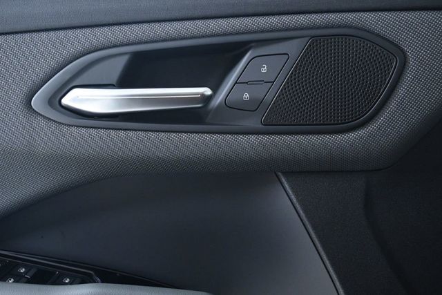 2026 Audi Q3 S line quattro - 23010214 - 17
