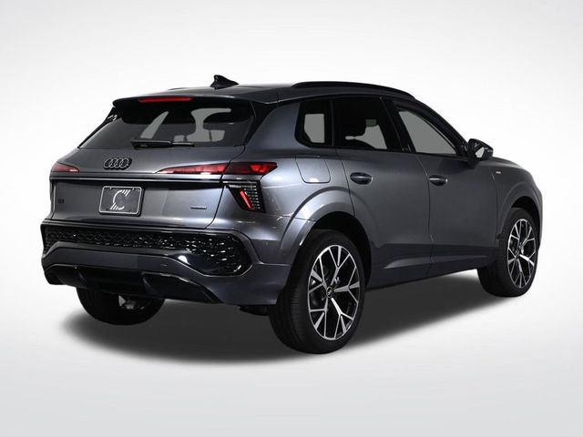 2026 Audi Q3 S line quattro - 23010219 - 4