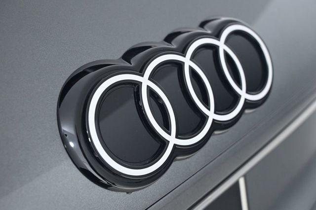 2026 Audi Q3 S line quattro - 23010262 - 21
