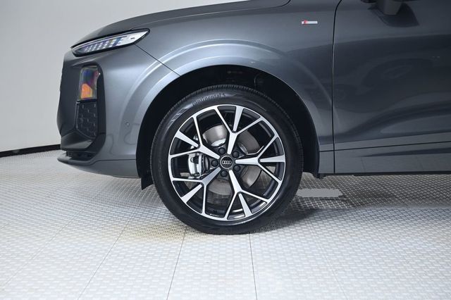 2026 Audi Q3 S line quattro - 23010262 - 27