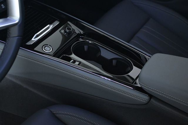 2026 Audi Q3 S line quattro - 23010280 - 24