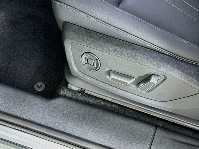 2026 Audi Q3 S line quattro - 23024000 - 21