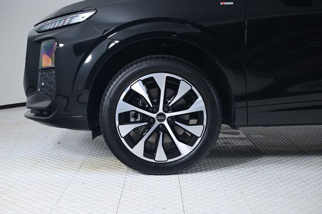 2026 Audi Q3 S line quattro - 23024004 - 27
