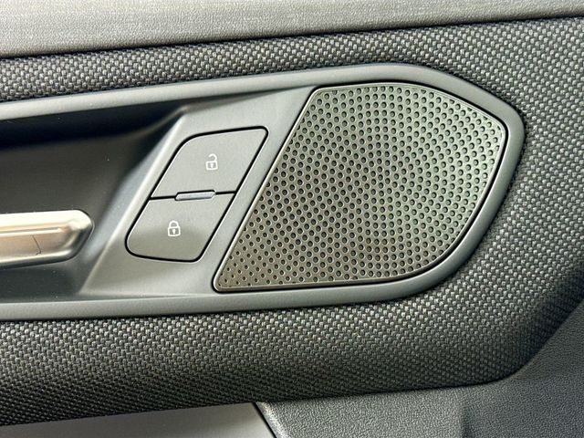 2026 Audi Q3 S line quattro - 23030014 - 18