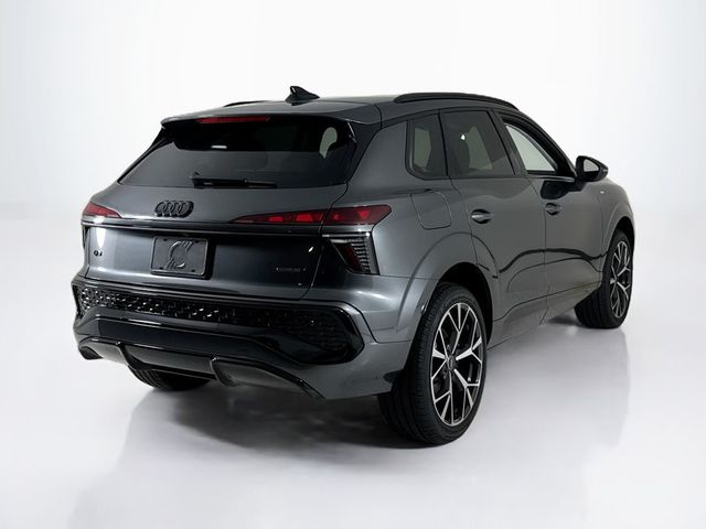 2026 Audi Q3 S line quattro - 23042116 - 4