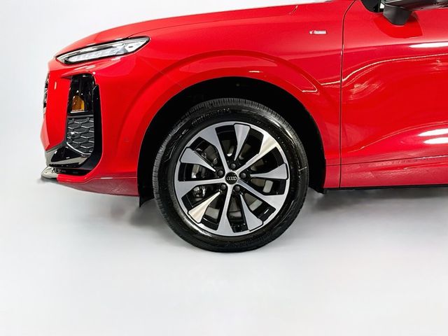2026 Audi Q3 S line quattro - 23054328 - 22