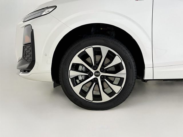 2026 Audi Q3 S line quattro - 23060994 - 25