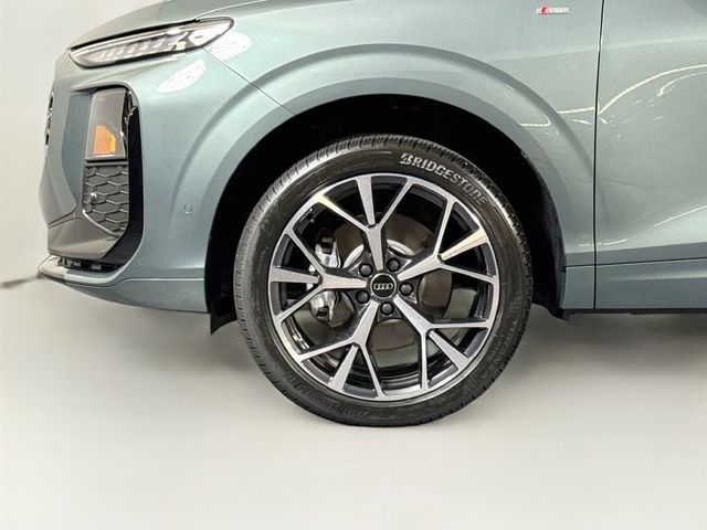 2026 Audi Q3 S line quattro - 23072504 - 21