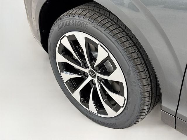 2026 Audi Q3 S line quattro - 23051764 - 22