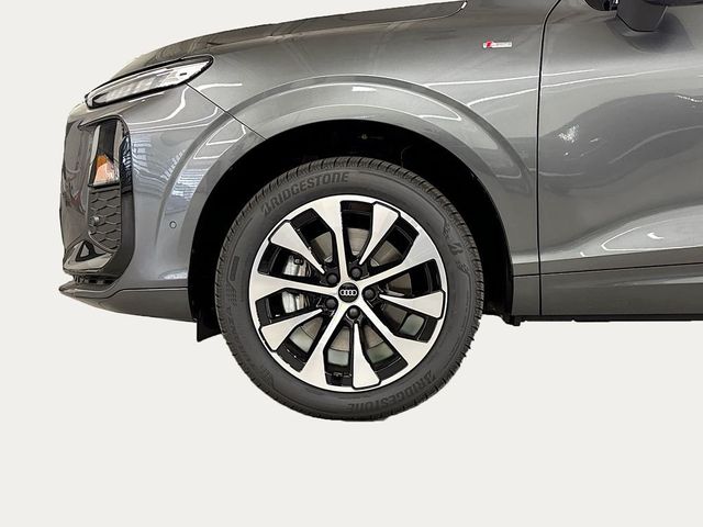 2026 Audi Q3 S line quattro - 23051764 - 25