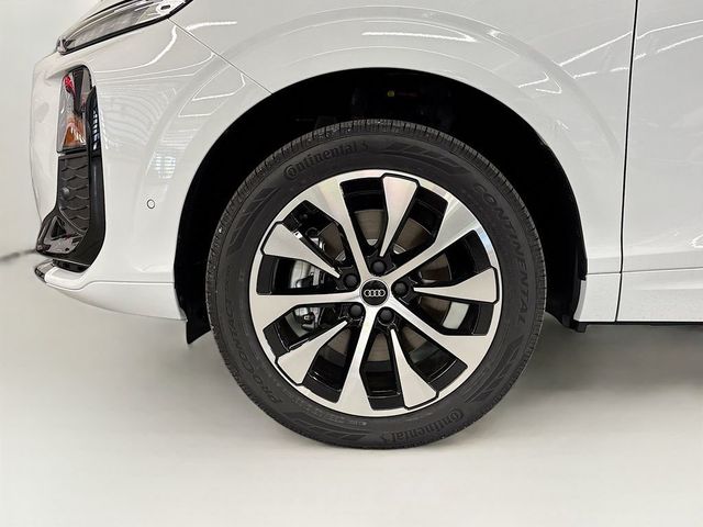 2026 Audi Q3 S line quattro - 23056360 - 24