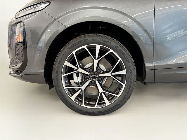 2026 Audi Q3 S line quattro - 23057066 - 24