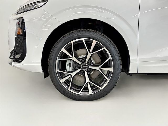 2026 Audi Q3 S line quattro - 23060347 - 24