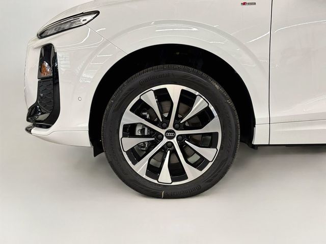 2026 Audi Q3 S line quattro - 23069810 - 25