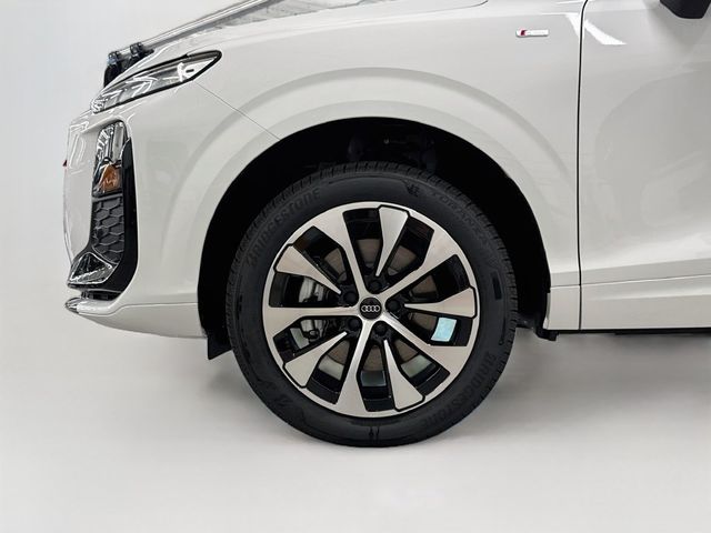 2026 Audi Q3 S line quattro - 23091551 - 24
