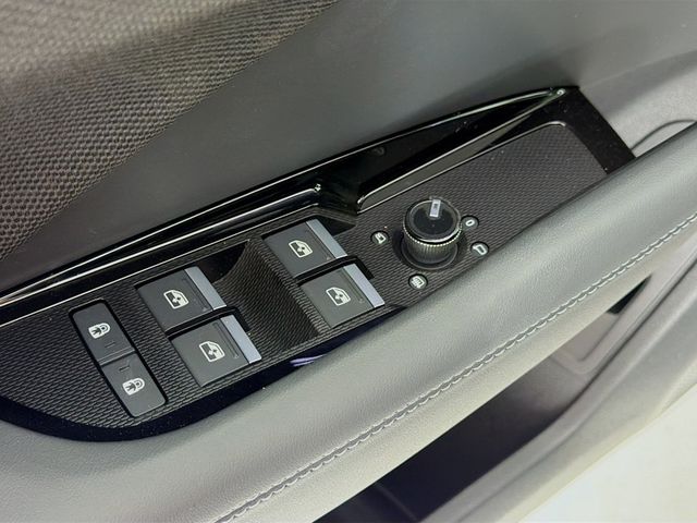 2026 Audi Q3 S line quattro - 23037804 - 17