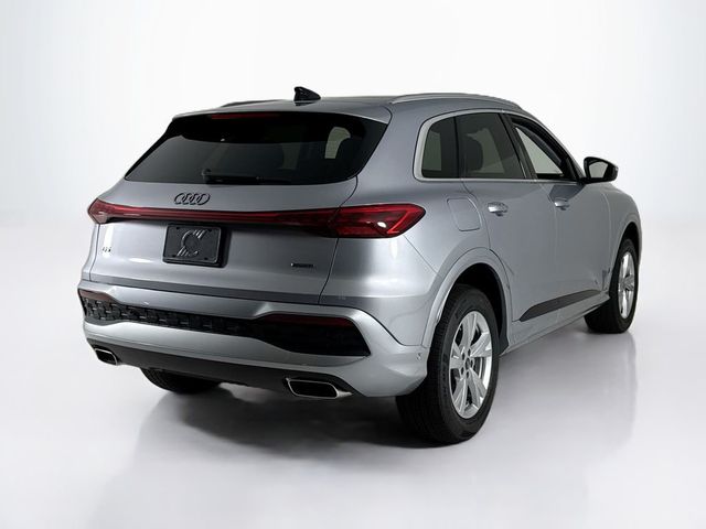 2026 Audi Q5 Premium 2.0 TFSI quattro - 23051719 - 4