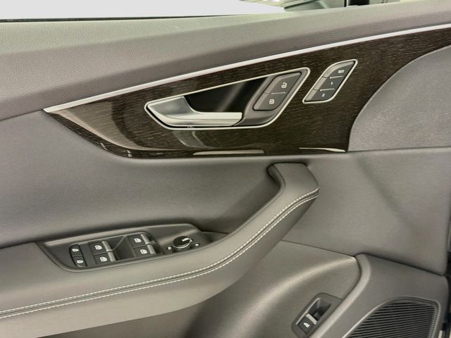 2026 Audi Q7 S line Premium Plus 55 quattro - 23057565 - 16