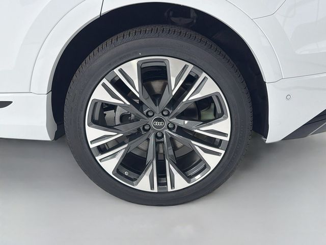 2026 Audi Q8 Premium Plus quattro - 22980107 - 32