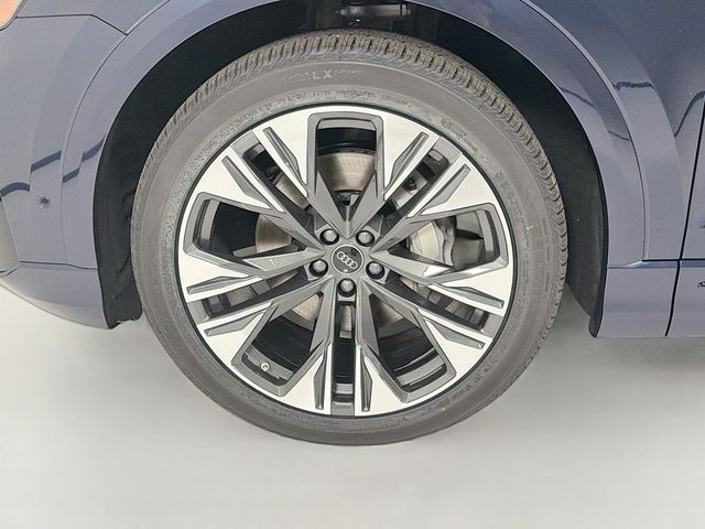 2026 Audi Q8 Premium Plus quattro - 23031609 - 32