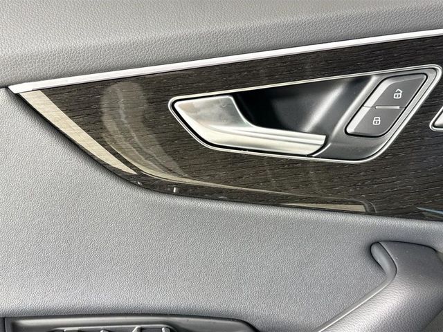 2026 Audi Q8 Premium quattro - 23031881 - 18