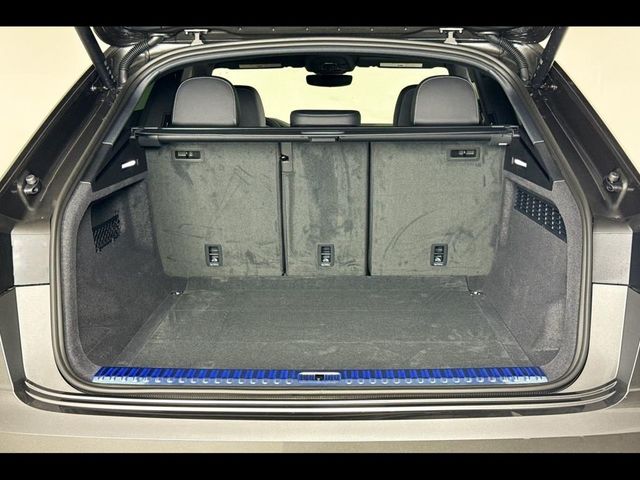 2026 Audi Q8 Premium quattro - 23031881 - 24
