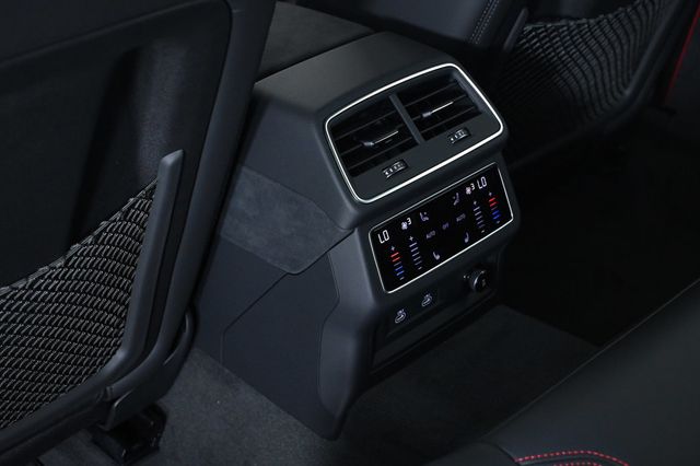 2026 Audi RS 6 Avant performance 4.0 TFSI quattro - 22925629 - 16