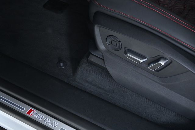 2026 Audi RS Q8 performance quattro - 22956048 - 17