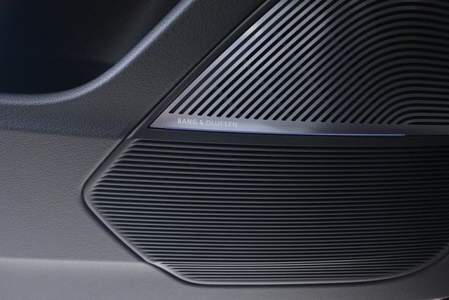 2026 Audi RS Q8 performance quattro - 22956793 - 21