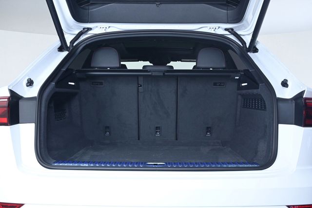 2026 Audi RS Q8 performance quattro - 22956793 - 26