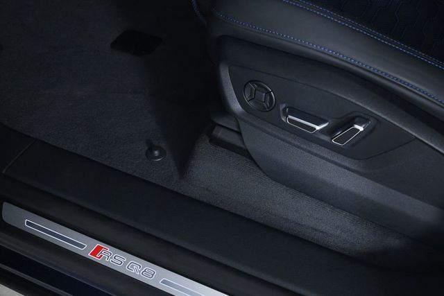 2026 Audi RS Q8 performance quattro - 22996356 - 23