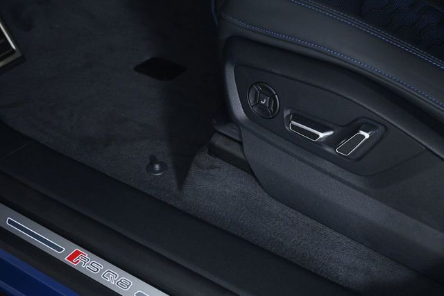 2026 Audi RS Q8 performance quattro - 23017724 - 24