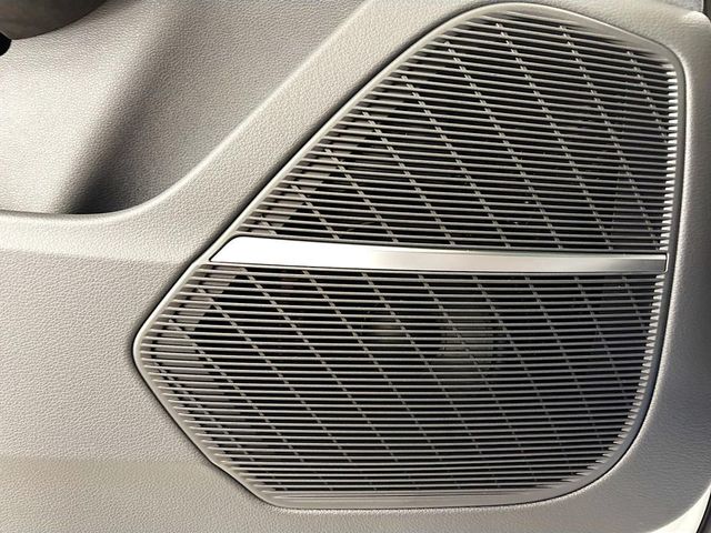 2026 Audi RS Q8 performance quattro - 23051914 - 20