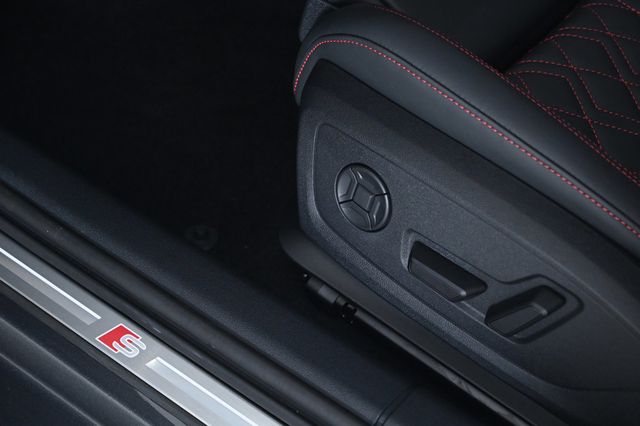 2026 Audi S3 quattro - 22940027 - 17