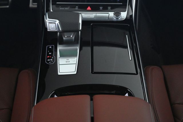 2026 Audi S8 4.0T - 22989398 - 12