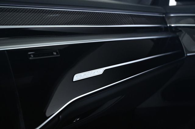 2026 Audi S8 4.0T - 22989398 - 17