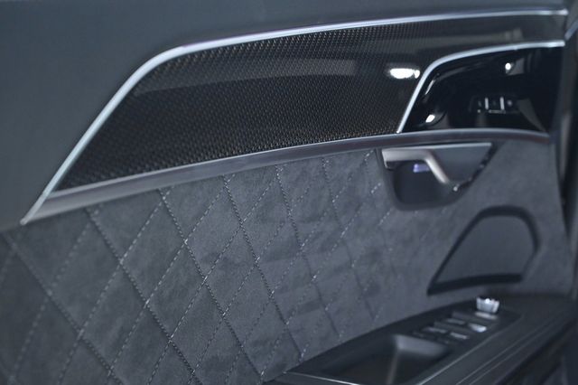 2026 Audi S8 4.0T - 22989398 - 19